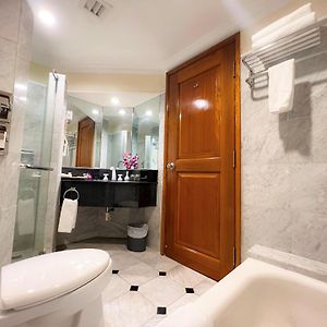 Executive Deluxe Double or twin room
